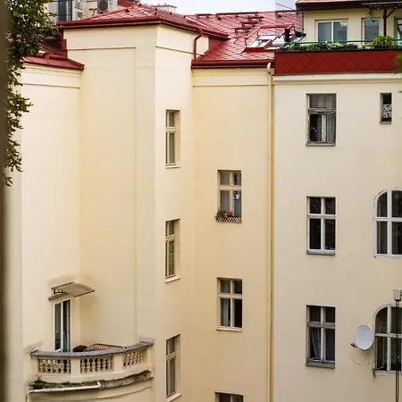 Grand Deluxe Apartment